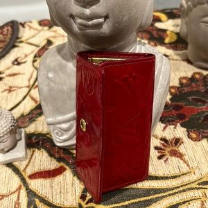 Louis Vuitton Monogram Vernis 4 Key Holder.